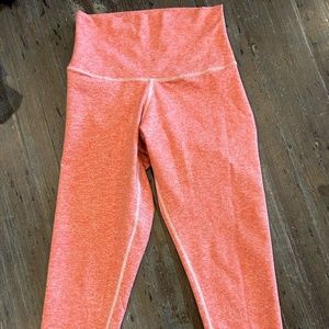 DYI-  3/4 Cropped Leggings Size M